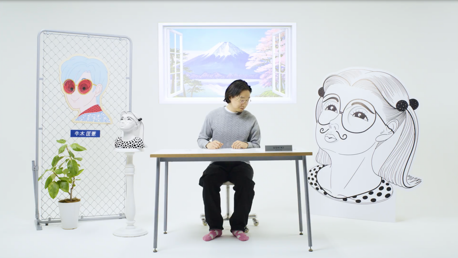 Load video: ARTDICTED. X Ushiki Masanori 牛木匡憲《Hong Kong Girls》Exhibition